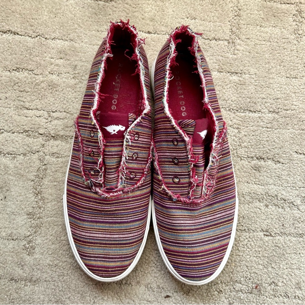 Rocket Dog Shoes Women’s Burgundy Striped Slip On Canvas Sneakers Size 10